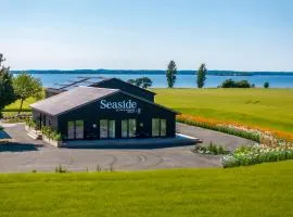 Seaside Retreat & Hotel