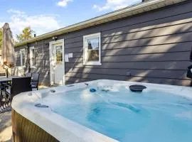 2BR with Private Hot Tub