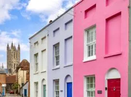 cottage in the heart of Canterbury amazing Cathedral views
