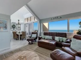 Oceanfront 2 Bedrooom with sleeping loft