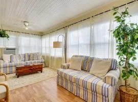 Less Than 1 Mi to Dtwn Bradenton and Riverwalk! Sunny Apt