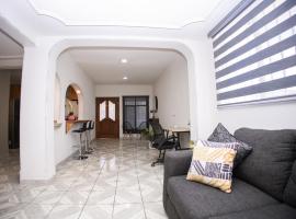 Hermosa casa con comodidad y acceso Inmejorable, hotel en Aguascalientes