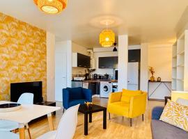 Appartement Cosy et calme - face à la gare Rosny-sous-Bois - 20mn de Paris et Disneyland, ξενοδοχείο σε Rosny-sous-Bois