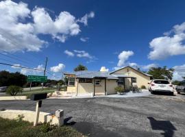 OYO Tower View Motel, hotel near Bartow Municipal Airport - BOW, Lake Wales