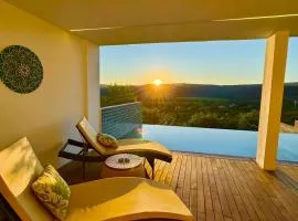 Casa Hari Veadeiros - piscina, ar condicionado e vista maravilhosa!