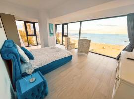 Maritimo ApartHotel, hotel en Constanza