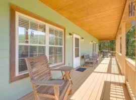 3 Mi to Hiawassee Berry Cute Country Cottage