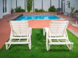 Mindful Escape Cottage, Hotel in Heathfield