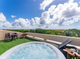Private Jacuzzi, Golf Getaway, sunrise view