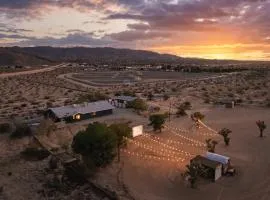 House & Casita - Hot Tub - Pickle Ball - Fire Pit - Pool