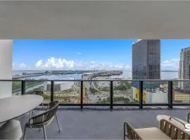 Luxury Downtown 2-BD Condo with beautiful city views
