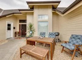 Golf, Hike, Explore Apt 9 Mi to Dtwn Fresno!