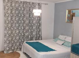 Paradies Caraïbes III, hotel v mestu Les Abymes