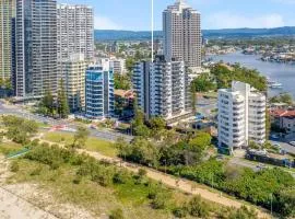 Azure Sands - Beachfront Escape- Pool Spa Games