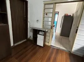 Quarto janelinha barão geraldo