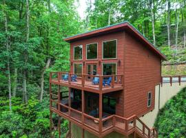 New Cozy Mountain Chalet Hot Tub Near Downtown, Hotel in Gatlinburg