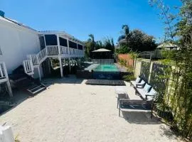 House at the Heart of Entrance! Sleeps20