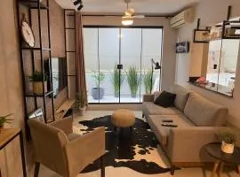 Apartamento quadra Mar com Garagem