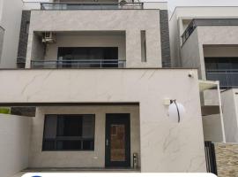 576親子民宿, apartamento en Hou-liao