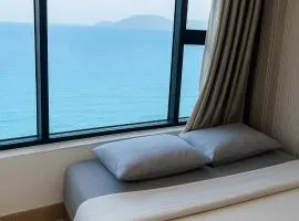 Sunrise Sea View Apartment