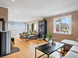 Private apartment on Hedensrud