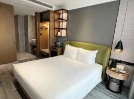 Harbour 10 Hotel