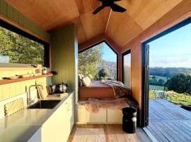 SkyDreamer - Tiny Home at Jamberoo Mountain Farm