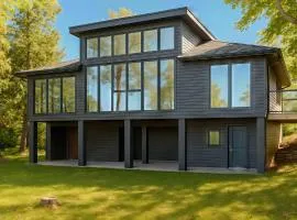 3-bedroom Englewood Lakefront Main House