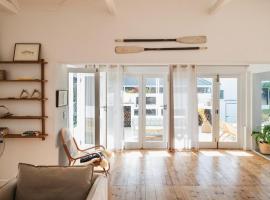 Mooiplekkie - 4 Bedroom Beach Cottage, hotel en Infanta