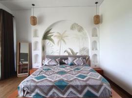 villa sawah kolam renang privat, posada u hostería en Godean