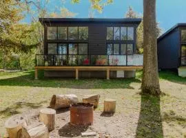 3-bedroom Lakefront Villa #7