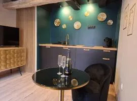 Love room Émeraude & Pièce Secrète