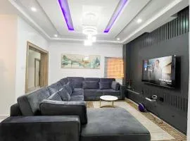 Luxurious 3BR Apartment 247 Power City views