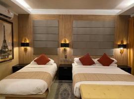 Shari-LA Resort - Perhentian Kecil BS, place to stay in Kampong Pasir Panjang