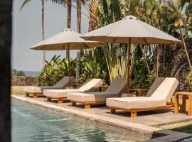 Beachfront Luxury Villa in Beraban with Private Pool