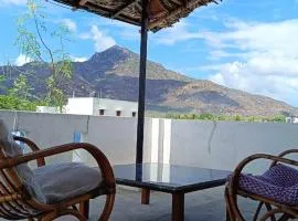 Beverly Dinesh Homestay