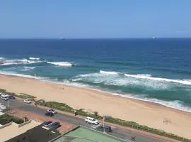 Luxury Beachfront Penthouse Umdloti