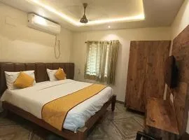 FabHotel Pranavam Residency