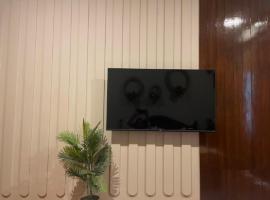 Hotel sirus, ξενοδοχείο 