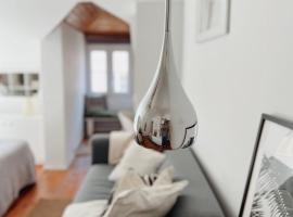 Lisbon Apartment HomeMode Príncipe Real, Hotel in Pedra