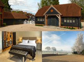 Hillside Farm Barn, hotel en Woking