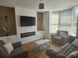 Spacious House Wparking
