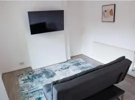 HouseSleeps6-Garden-Parking-Familly&Contractors