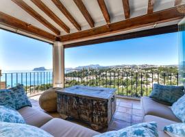 BAH&Iacute;A DE EL PORTET - By Almarina Villas, хотел в Морайра