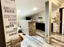 Stone City Apartment in Park Zone