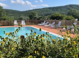 Agriturismo Santa Lorica - Sassetta, viešbutis mieste Saseta