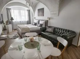 Kaiserstein Palace Apartments