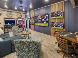 The Great Escape! Sleeps 26 - Sky Deck - Arcade - Golf - Waterpark