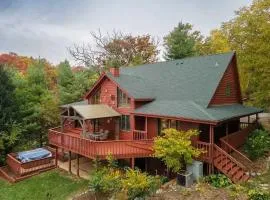 Monthly or Seasonal Large Petite Lake 44 Lakehouse Retreat with Private Pier and Hot Tub secluded Deep in the Woods