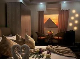 Pyramids A-Heaven Hotel and Rooftop Bedouin Tent